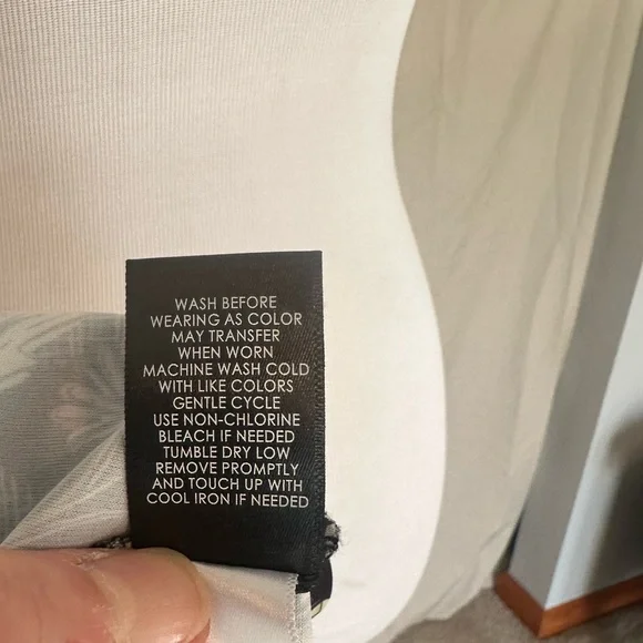 Torrid Black Floral Midi Dress fit & flare wrap size 1X white chartreuse v-neck - Picture 13 of 16